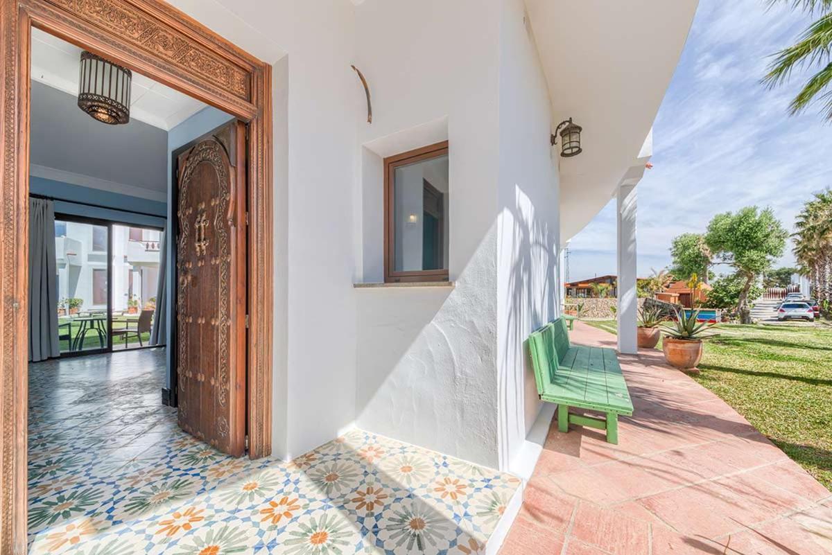 Apartamentos Turisticos Bahia De Trafalgar Zahora Eksteriør billede